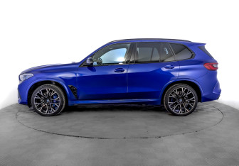 Подержанный автомобиль BMW X5 M 2020 года (8 фото)