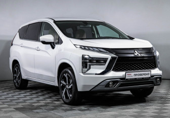 Подержанный автомобиль Mitsubishi Xpander 2023 года (3 фото)