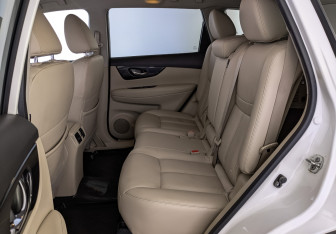 Подержанный автомобиль Nissan X-Trail 2019 года (18 фото)