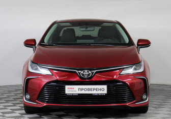 Подержанный автомобиль Toyota Corolla Sedan 2019 года (2 фото)