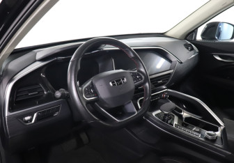 Подержанный автомобиль Geely Tugella 2021 года (13 фото)