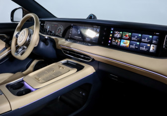 Подержанный автомобиль Voyah Free 2023 года (9 фото)