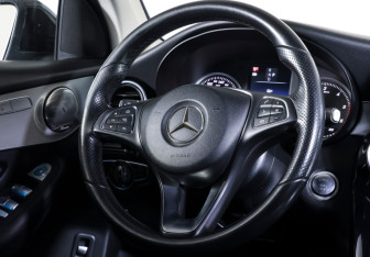 Подержанный автомобиль Mercedes-Benz GLC Coupe 2015 года (13 фото)