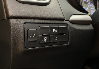 Подержанный автомобиль Mazda CX-9 2018 года (21 фото)