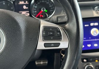 Подержанный автомобиль Volkswagen Passat CC 2012 года (16 фото)