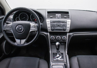 Подержанный автомобиль Mazda 6 Wagon 2008 года (13 фото)
