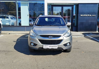 Подержанный автомобиль Hyundai ix35 2011 года (2 фото)