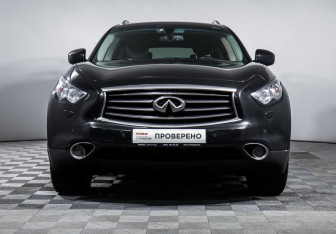 Подержанный автомобиль Infiniti QX70 2017 года (2 фото)