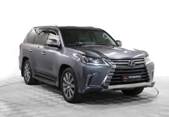 Подержанный автомобиль Lexus LX 2016 года (3 фото)