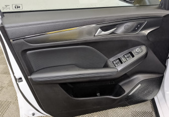 Подержанный автомобиль Haval Jolion 2024 года (18 фото)