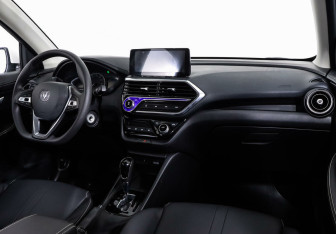 Подержанный автомобиль Changan Alsvin 2023 года (5 фото)