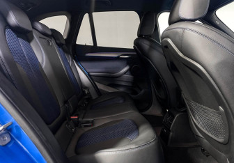 Подержанный автомобиль BMW X1 2021 года (14 фото)