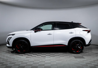 Подержанный автомобиль Omoda C5 2022 года (8 фото)