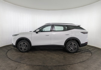 Новый Omoda C7 2025 (3 фото)