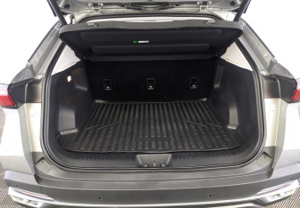 Подержанный автомобиль Omoda C5 2023 года (10 фото)