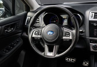 Подержанный автомобиль Subaru Outback Wagon 2016 года (12 фото)