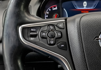 Подержанный автомобиль Opel Insignia Wagon 2014 года (27 фото)