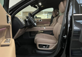 Новый LiXiang L9 2025 (7 фото)