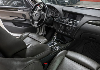 Подержанный автомобиль BMW X3 2014 года (11 фото)