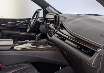 Подержанный автомобиль Cadillac Escalade Suv 2022 года (13 фото)