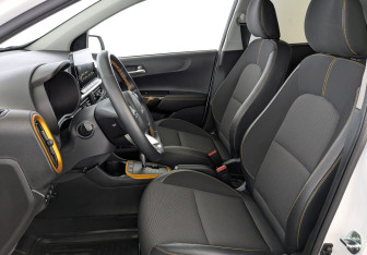 Подержанный автомобиль Kia Picanto 2022 года (20 фото)