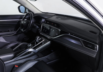 Подержанный автомобиль Geely Atlas Pro 2023 года (10 фото)