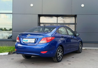 Подержанный автомобиль Hyundai Solaris Sedan 2013 года (5 фото)