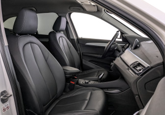 Подержанный автомобиль BMW X1 2018 года (24 фото)