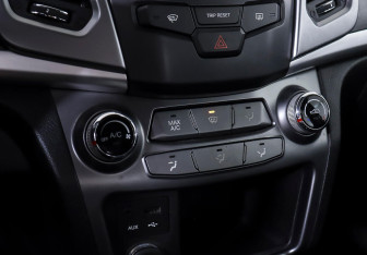 Подержанный автомобиль SsangYong Actyon 2014 года (14 фото)