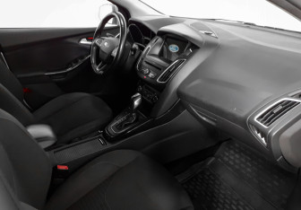 Подержанный автомобиль Ford Focus Wagon 2017 года (9 фото)