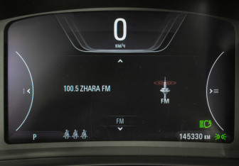 Подержанный автомобиль Opel Insignia Liftback 2014 года (13 фото)