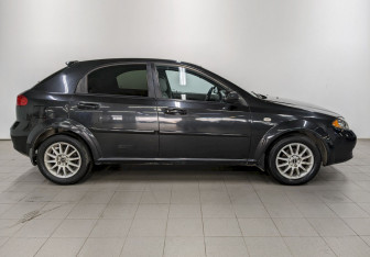 Подержанный автомобиль Chevrolet Lacetti Hatchback 2008 года (4 фото)