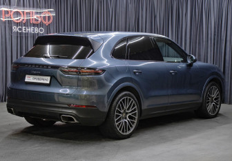 Подержанный автомобиль Porsche Cayenne 2018 года (5 фото)