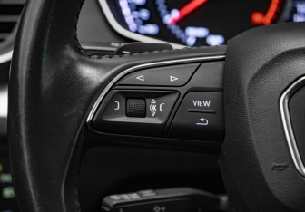 Подержанный автомобиль Audi Q5 2017 года (12 фото)