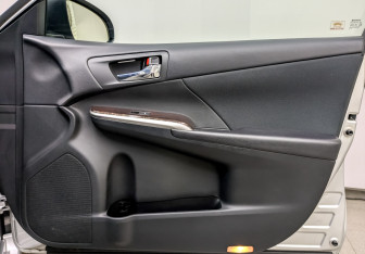 Подержанный автомобиль Toyota Camry Sedan 2016 года (20 фото)