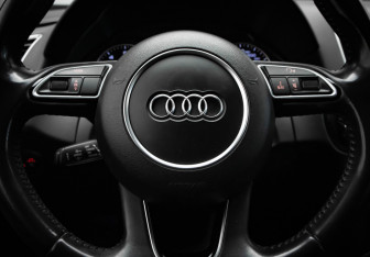 Подержанный автомобиль Audi Q5 2015 года (10 фото)