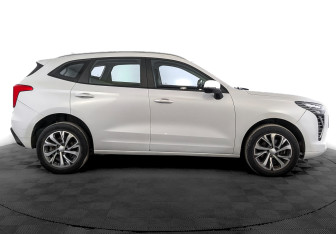 Подержанный автомобиль Haval Jolion 2023 года (4 фото)