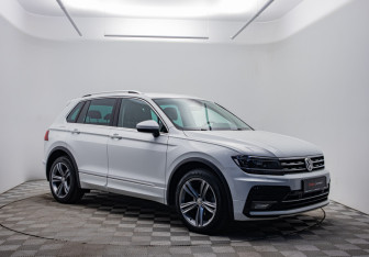 Подержанный автомобиль Volkswagen Tiguan 2020 года (3 фото)