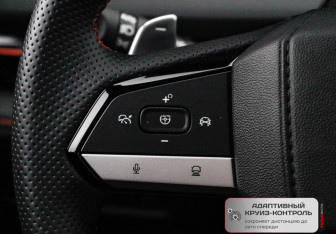 Подержанный автомобиль Changan UNI-V 2023 года (34 фото)