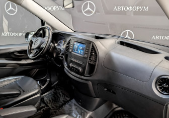 Подержанный автомобиль Mercedes-Benz Vito 2021 года (11 фото)