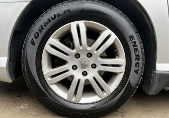 Подержанный автомобиль Peugeot 407 Sedan 2006 года (9 фото)