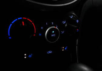 Подержанный автомобиль Hyundai Solaris Sedan 2013 года (16 фото)