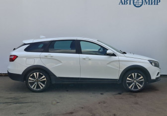Подержанный автомобиль LADA (ВАЗ) Vesta Wagon 2018 года (4 фото)