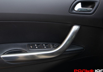 Подержанный автомобиль Peugeot 308 Wagon 2008 года (21 фото)