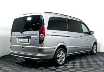 Подержанный автомобиль Mercedes-Benz Viano 2013 года (5 фото)