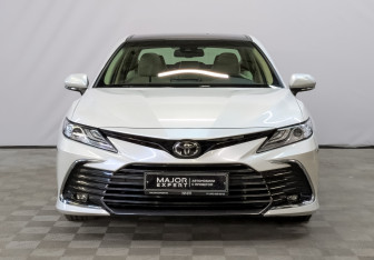Подержанный автомобиль Toyota Camry Sedan 2023 года (2 фото)