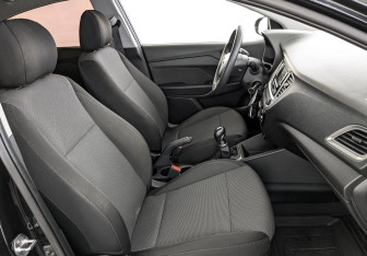 Подержанный автомобиль Hyundai Solaris Sedan 2021 года (24 фото)