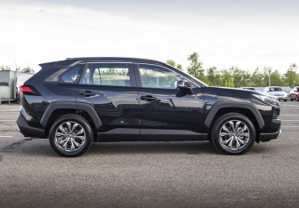 Новый Toyota RAV4 2023 (4 фото)