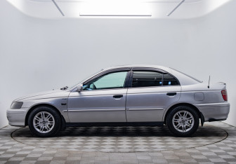 Подержанный автомобиль Honda Accord Sedan 2000 года (2 фото)