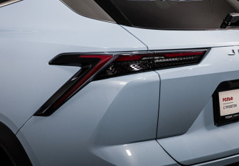 Подержанный автомобиль Jetour Dashing 2023 года (16 фото)